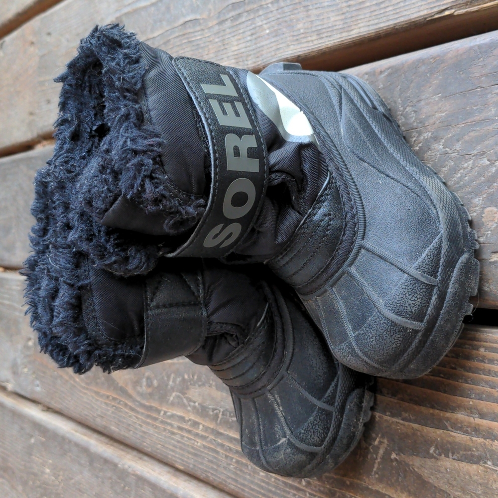Warm Sorels in working condition